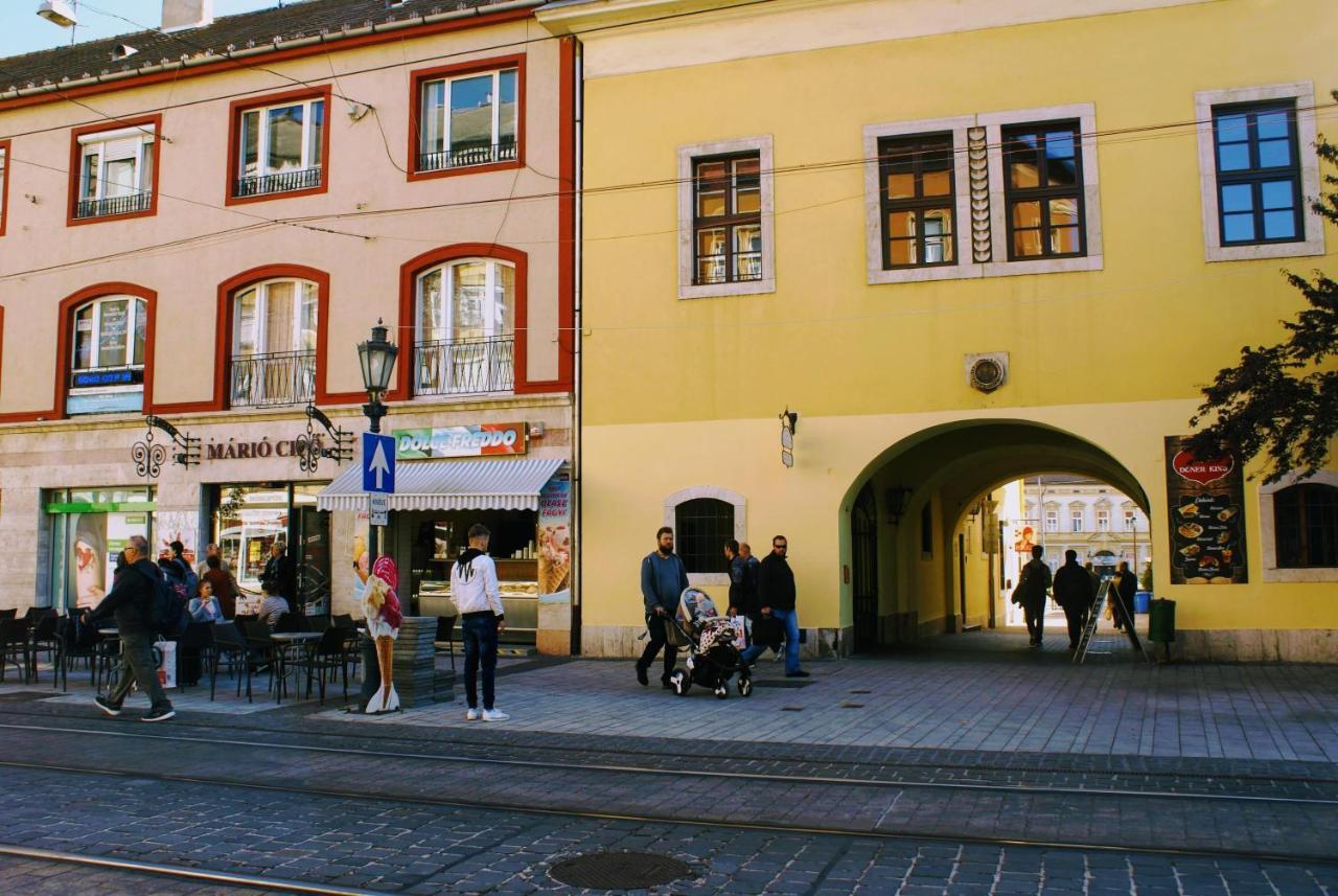 Parva Villa Miskolc Eksteriør billede
